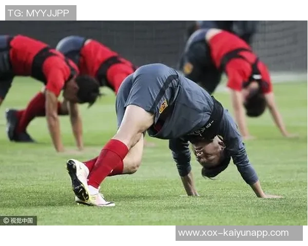 国足备战热身赛国脚们面临高强度训练挑战 国足备战热身赛国脚们面临高强度训练挑战