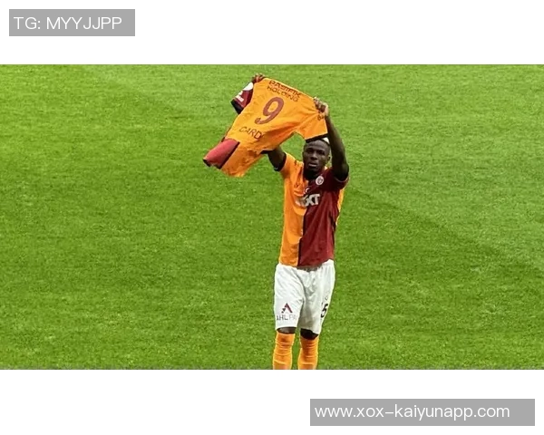 土超锋霸奥斯梅恩欧冠射手榜领跑四轮六球超越哈凯姆五球表现出色